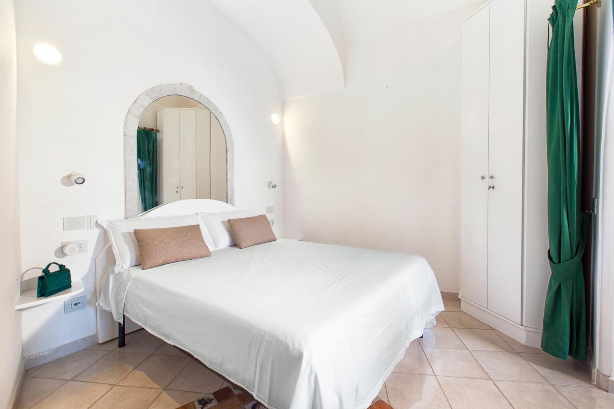 Yourhome - Alcova Apartment Позитано Экстерьер фото